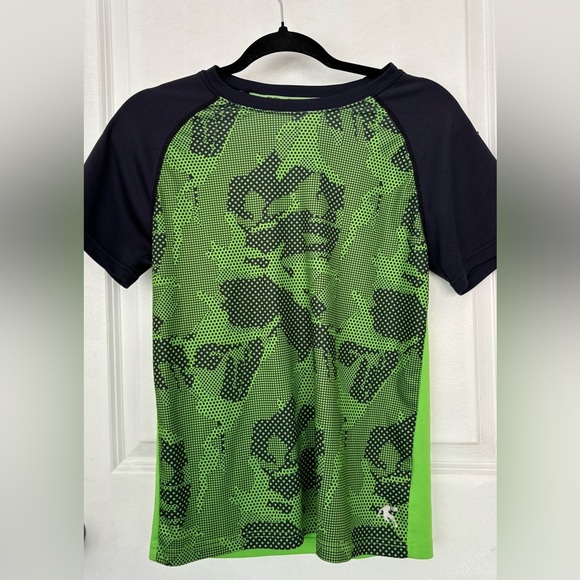 And1 Other - Youth green shirt sleeve performance T